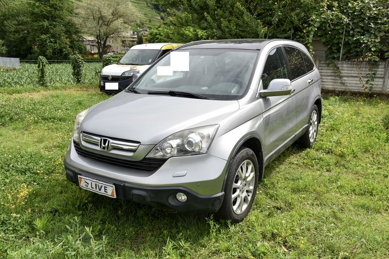 Honda CR-V 2.2 CTDI Executive — zdjęcie 2