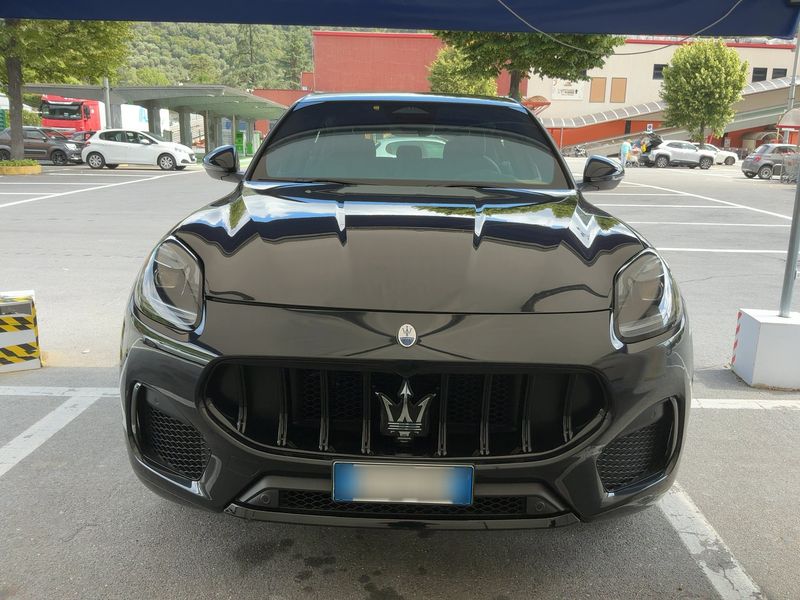 Maserati Grecale 2.0 Turbo Mild-Hybrid Modena AWD — zdjęcie 9