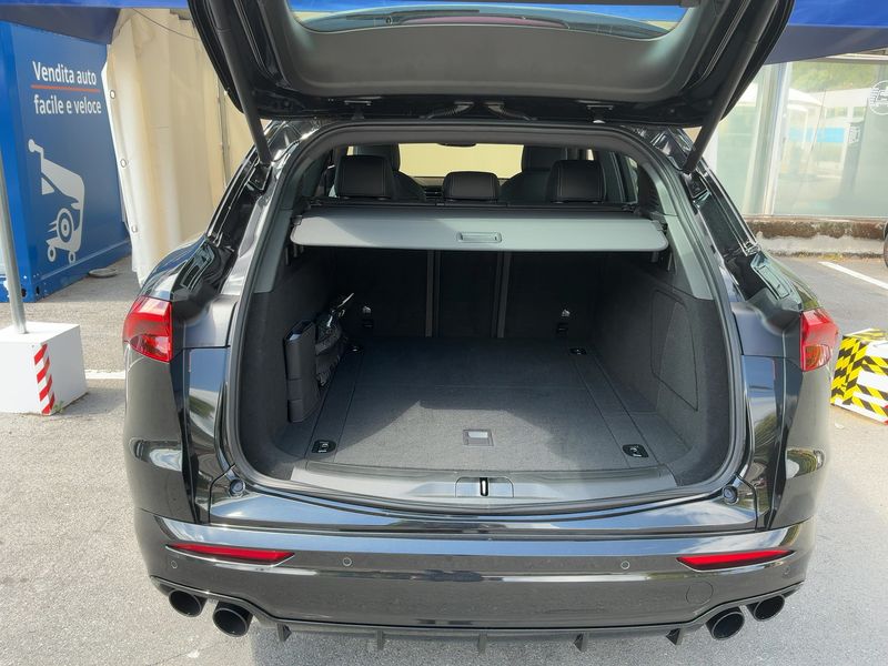 Maserati Grecale 2.0 Turbo Mild-Hybrid Modena AWD — zdjęcie 10