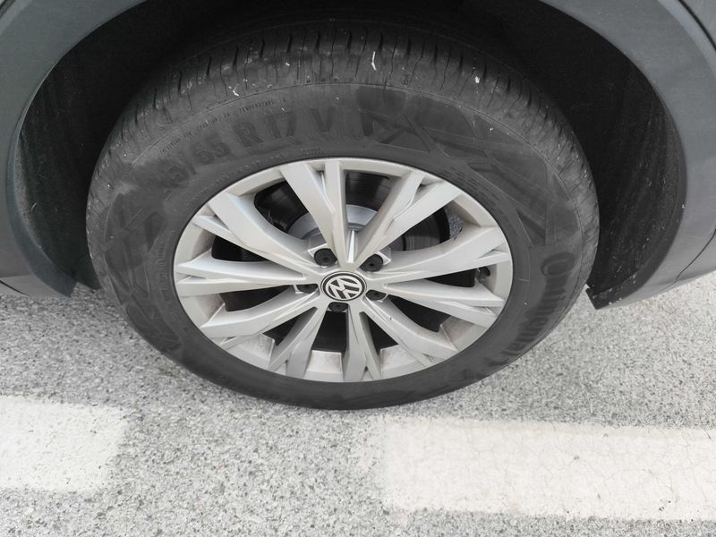 Volkswagen Tiguan 1.4 TSI ACT Advance BlueMotion Tech — zdjęcie 18