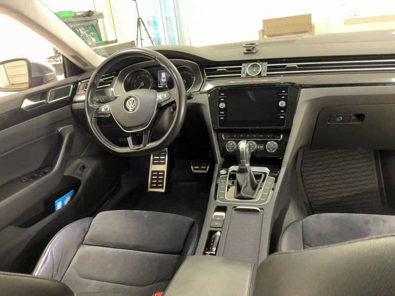 Volkswagen Arteon 2.0 TSI Elegance — zdjęcie 12