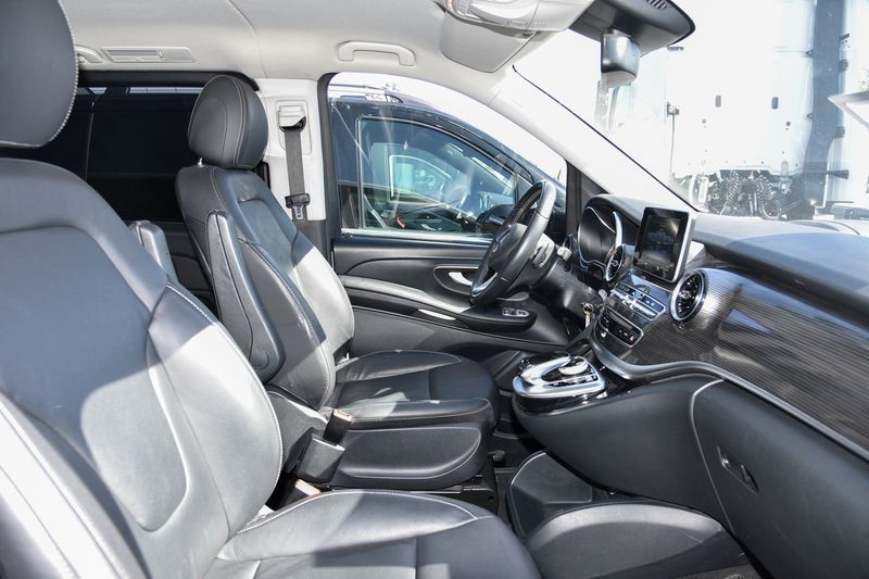 Mercedes-Benz V-Klasse V 250 d 4MATIC kompakt — zdjęcie 10