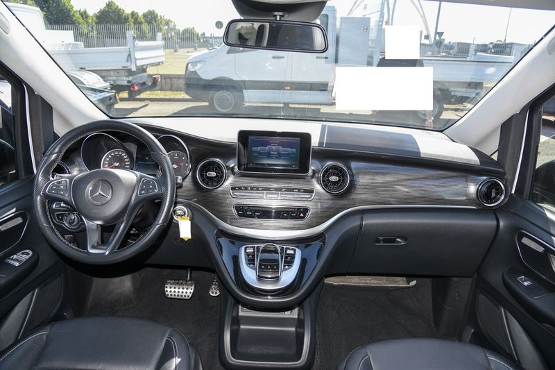 Mercedes-Benz V-Klasse V 250 d 4MATIC kompakt — zdjęcie 11