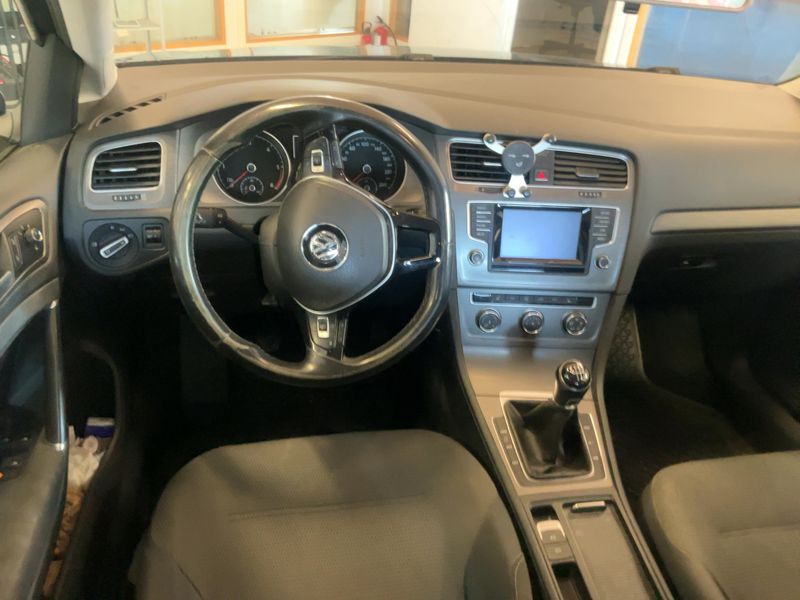 Volkswagen Golf VII 1.6 TDI Comfortline BlueMotion Tech 2013 – снимка 17