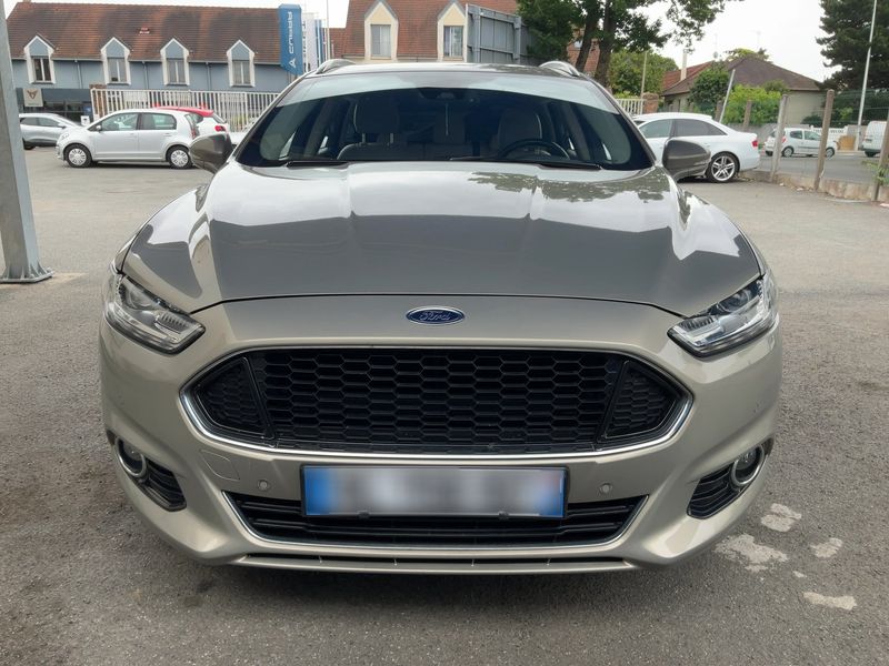 Ford Mondeo 2.0 EcoBoost Titanium — zdjęcie 9