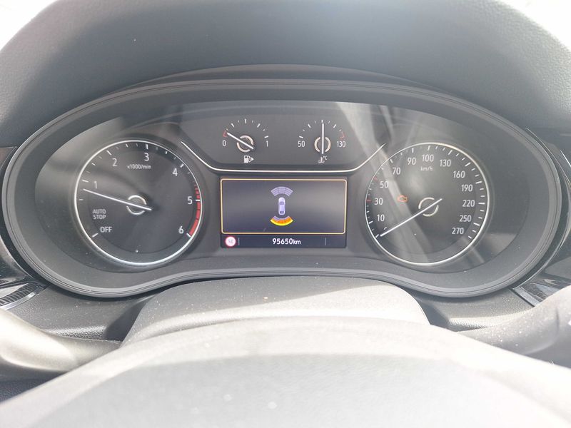 Opel Insignia Grand Sport 1.6 CDTI DPF Innovation — zdjęcie 12