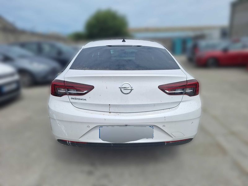 Opel Insignia Grand Sport 1.6 CDTI DPF Innovation — zdjęcie 4