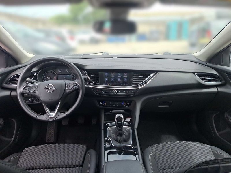 Opel Insignia Grand Sport 1.6 CDTI DPF Innovation — zdjęcie 11