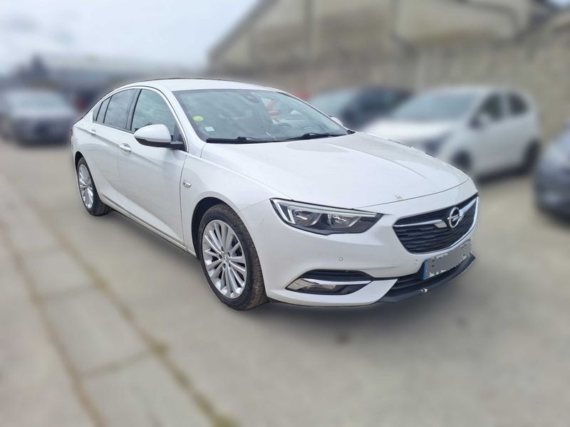 Opel Insignia Grand Sport 1.6 CDTI DPF Innovation — zdjęcie 6