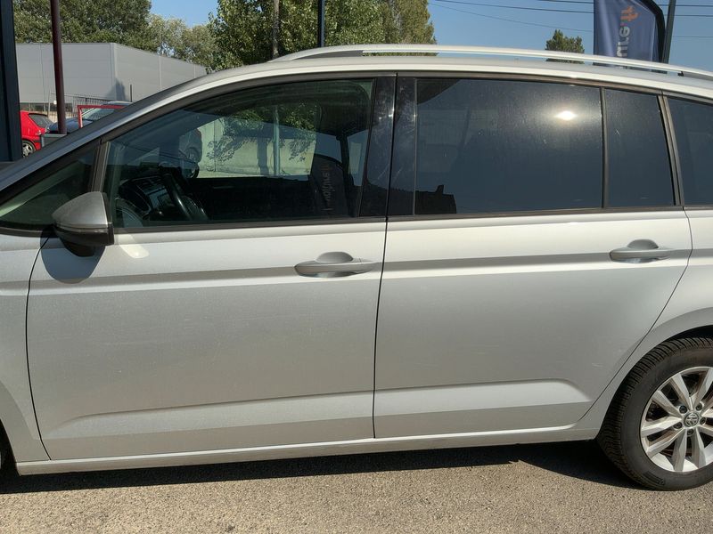 Volkswagen Touran 1.6 TDI Comfortline BlueMotion Tech — zdjęcie 4