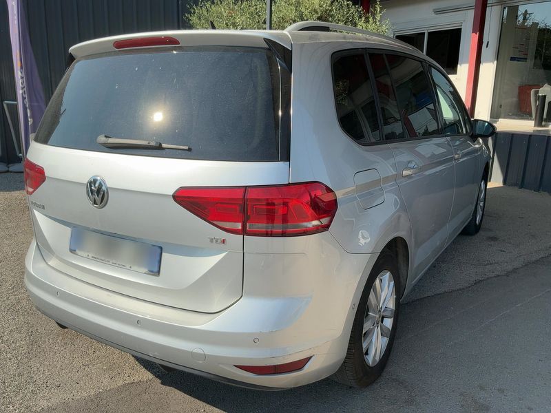 Volkswagen Touran 1.6 TDI Comfortline BlueMotion Tech — zdjęcie 6
