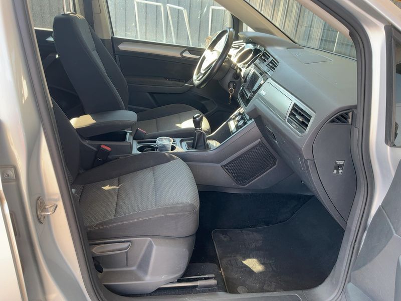 Volkswagen Touran 1.6 TDI Comfortline BlueMotion Tech — zdjęcie 11