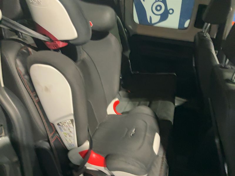 Volkswagen Caddy 1.4 TSI Maxi Highline BlueMotion Tech — zdjęcie 14