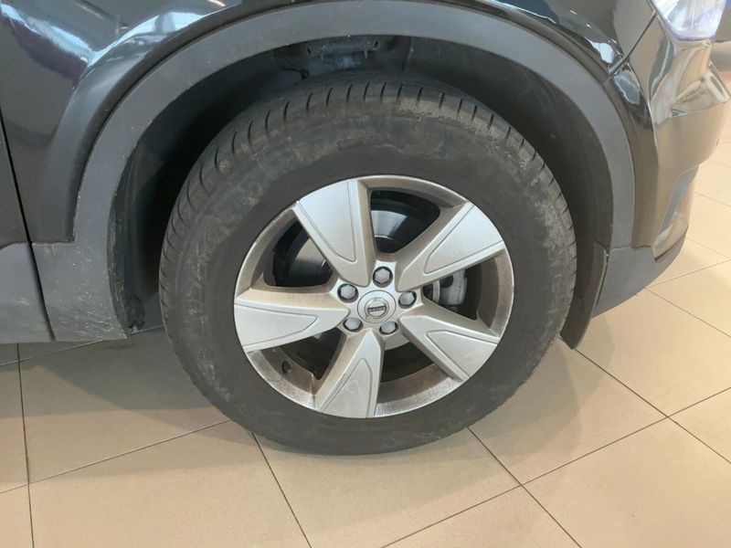 Volvo XC40 1.5 T3 Momentum Core 2WD 2020 – снимка 11