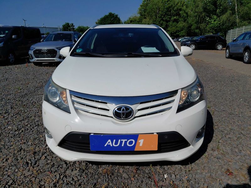 Toyota Avensis 2.0 D-4D Edition — zdjęcie 7