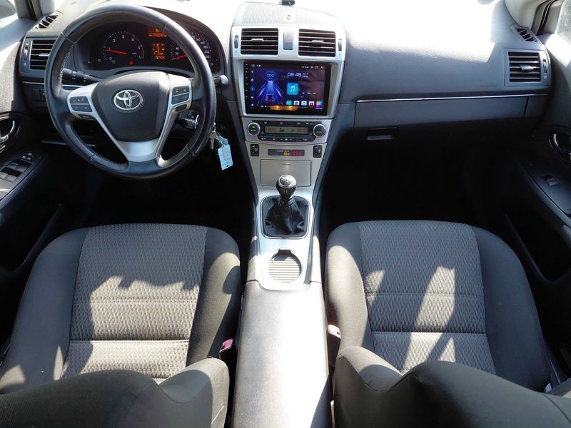 Toyota Avensis 2.0 D-4D Edition — zdjęcie 11