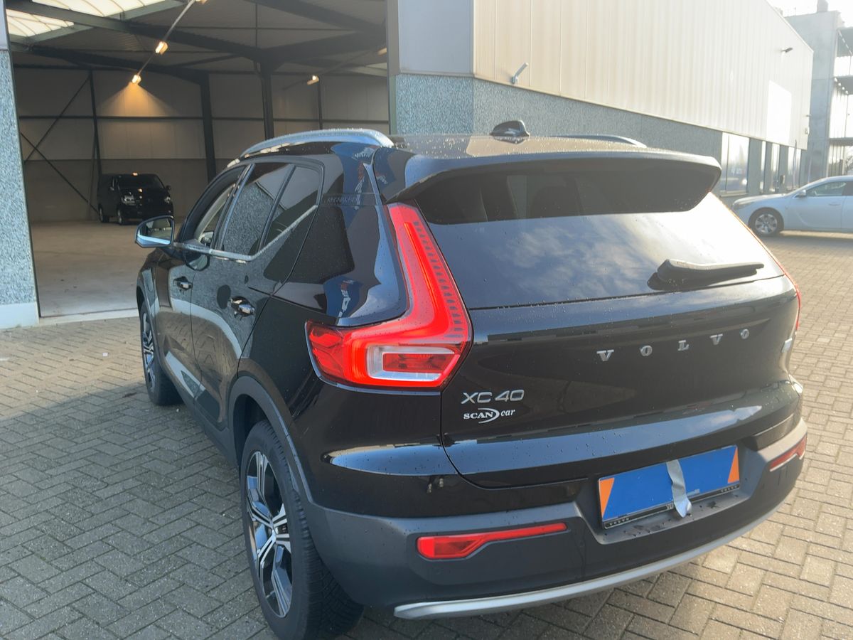 Volvo XC40 2021 — photo 7