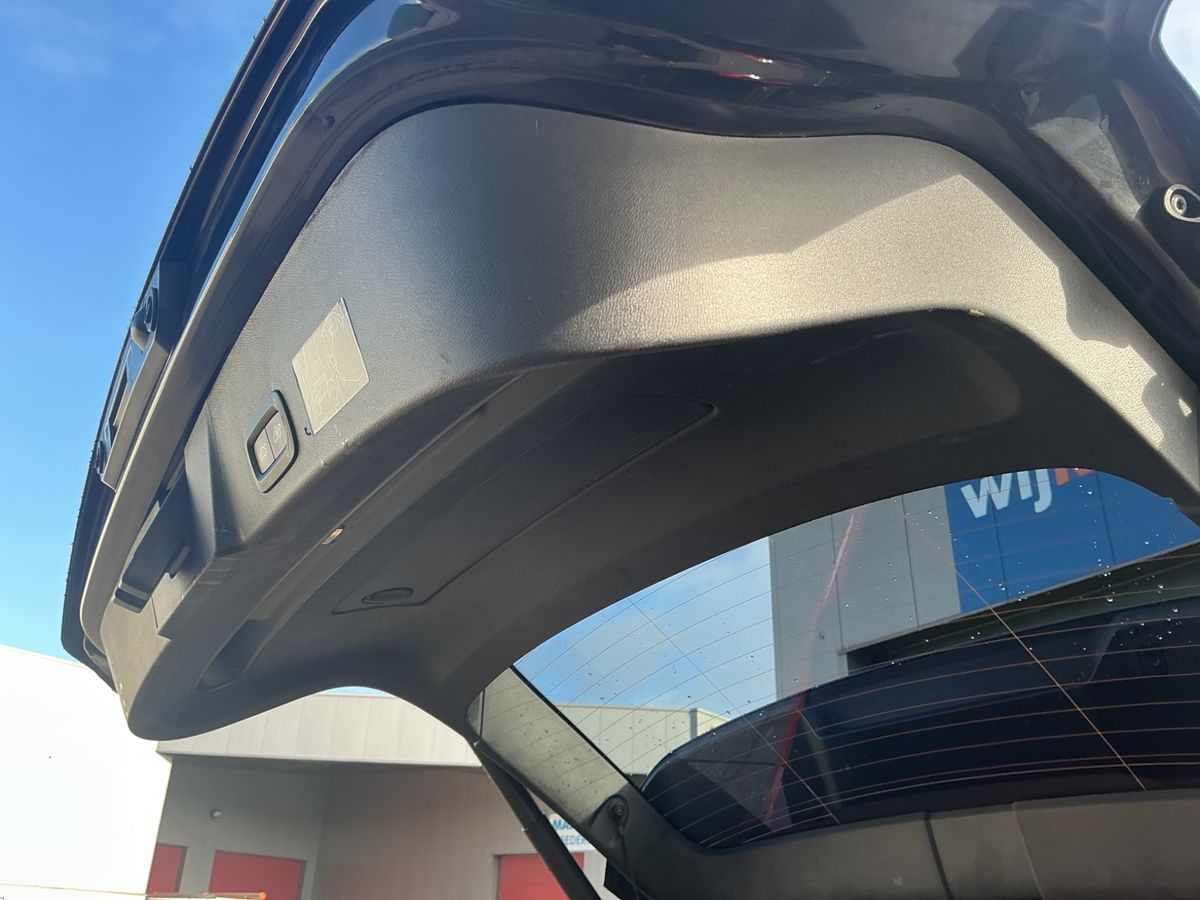 Volvo XC40 2021 — photo 35