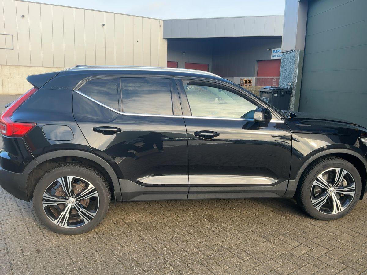 Volvo XC40 2021 — photo 11