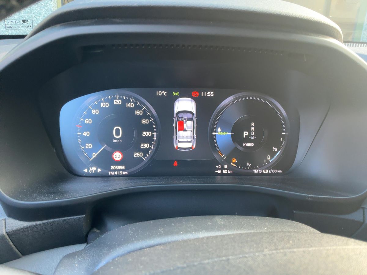 Volvo XC40 2021 — photo 19
