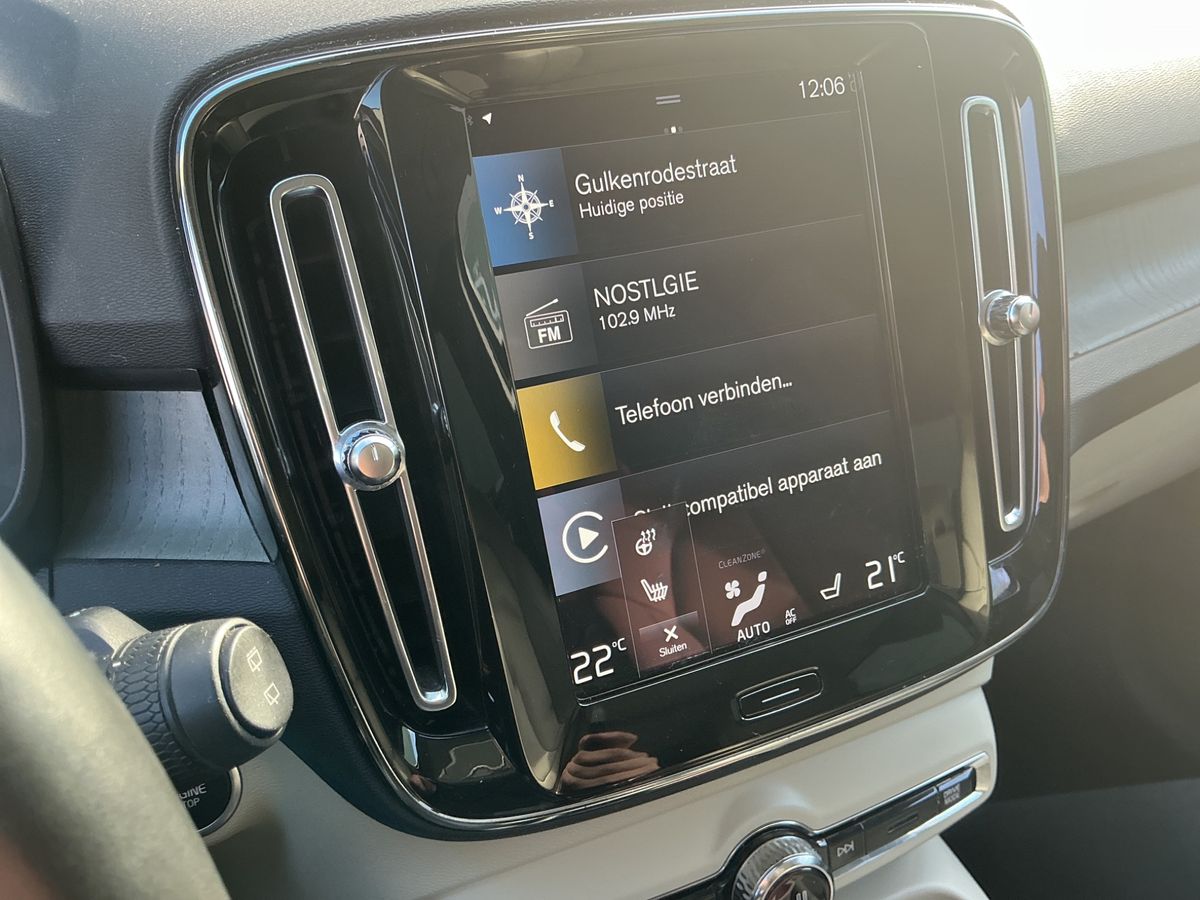 Volvo XC40 2021 — photo 47