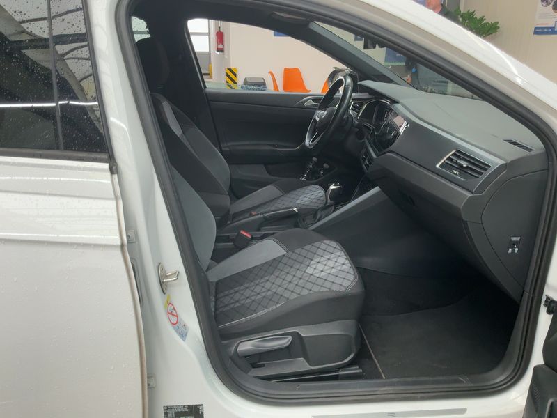 Volkswagen Taigo 1.5 TSI ACT R-Line — zdjęcie 11