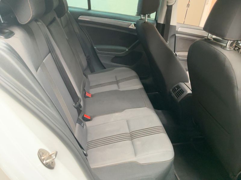 Volkswagen Golf VII 1.6 TDI Allstar BlueMotion Tech — zdjęcie 14