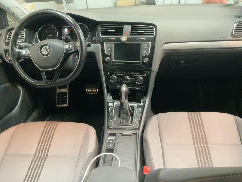 Volkswagen Golf VII 1.6 TDI Allstar BlueMotion Tech — zdjęcie 12