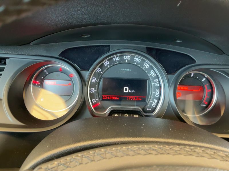 Citroen C5 2.0 Blue-HDi Shine — zdjęcie 13