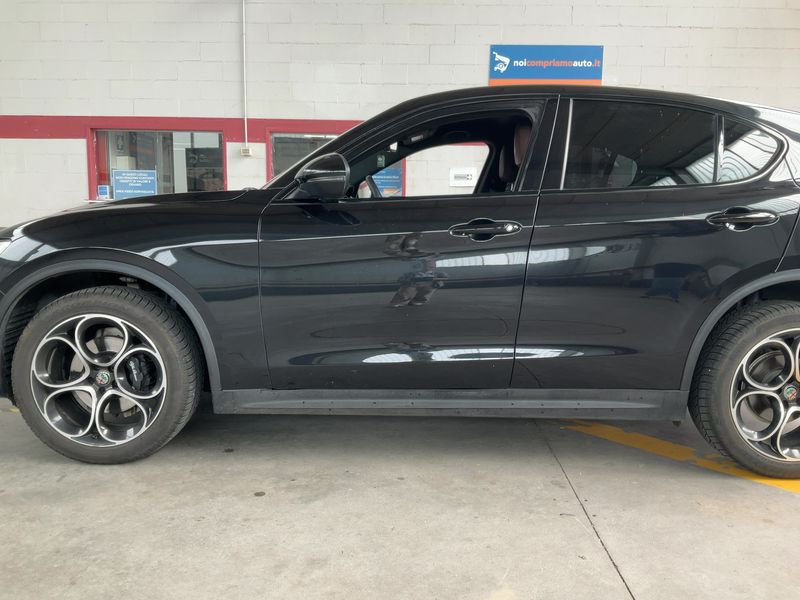 Alfa Romeo Stelvio 2.2 JTDM Lusso Q4 — zdjęcie 4