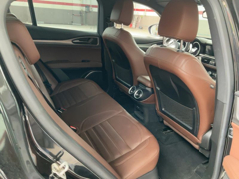 Alfa Romeo Stelvio 2.2 JTDM Lusso Q4 — zdjęcie 14