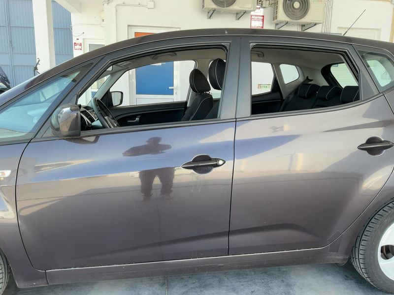 Kia Venga 1.4 CRDi ActivePro — zdjęcie 4