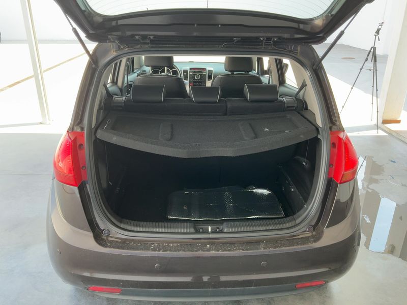 Kia Venga 1.4 CRDi ActivePro — zdjęcie 10