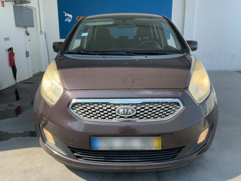Kia Venga 1.4 CRDi ActivePro — zdjęcie 9