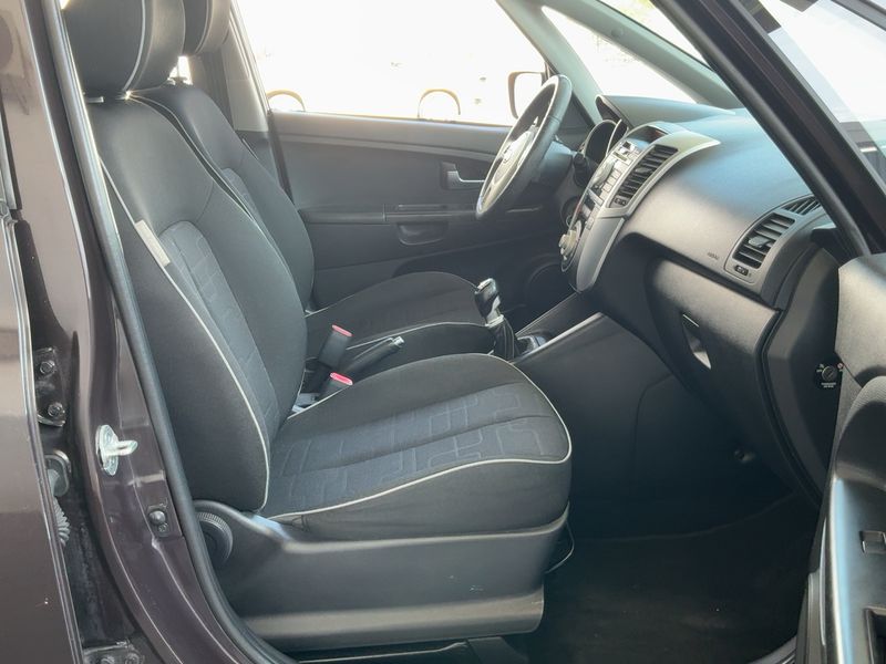 Kia Venga 1.4 CRDi ActivePro — zdjęcie 11