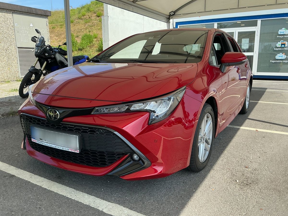 Toyota Corolla 2020 — photo 1