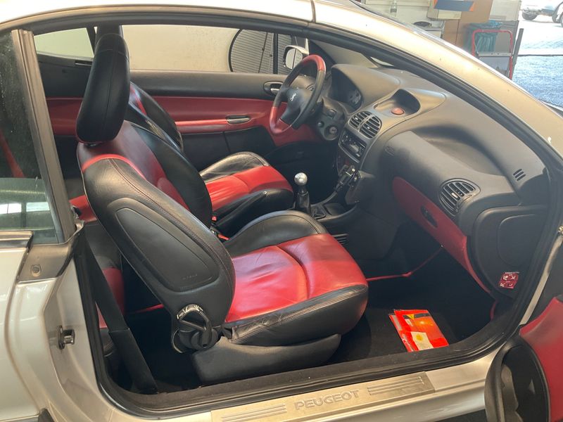 Peugeot 206 1.6 CC Platinum — zdjęcie 3