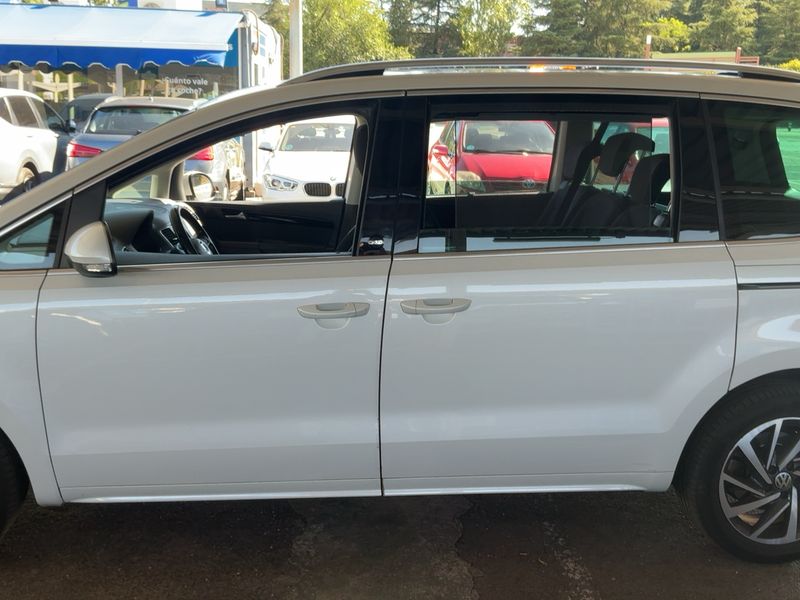 Volkswagen Sharan 2.0 TDI Comfortline BlueMotion Tech — zdjęcie 4