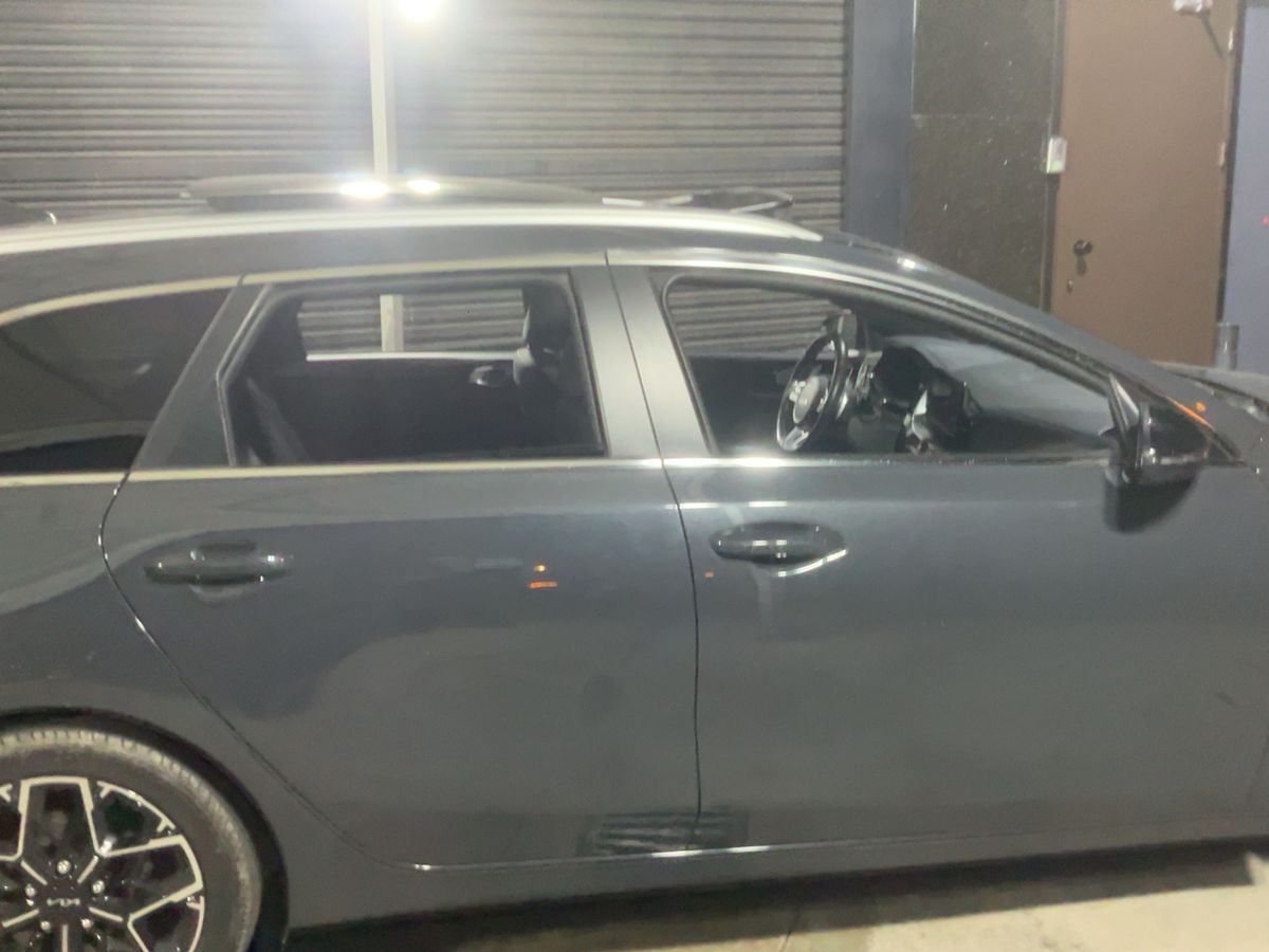 Kia cee'd 2023 — photo 11
