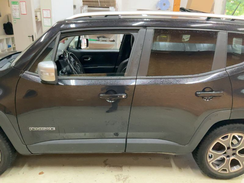 Jeep Renegade 1.4 M-Air Limited FWD — zdjęcie 4