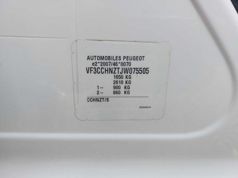 Peugeot 208 1.2 PureTech Allure — zdjęcie 16
