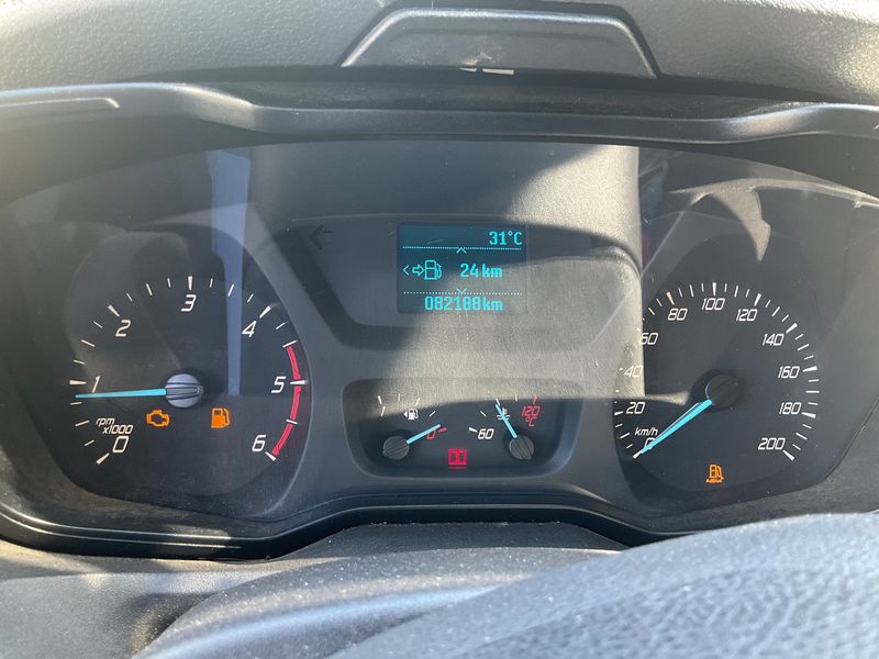 Ford Transit 2.0 TDCi 350 L4 Einzelkabine — zdjęcie 13