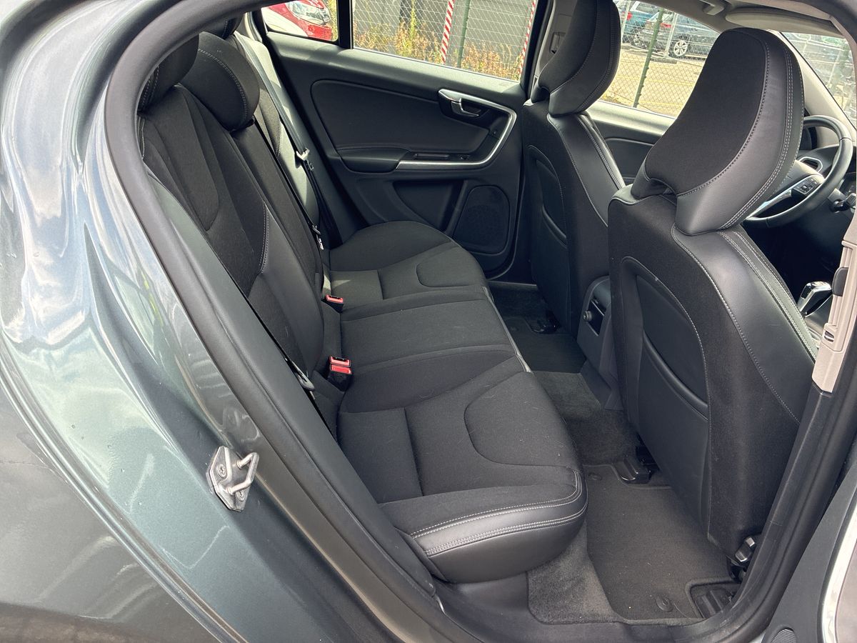 Volvo S60 2.0 D2 Momentum