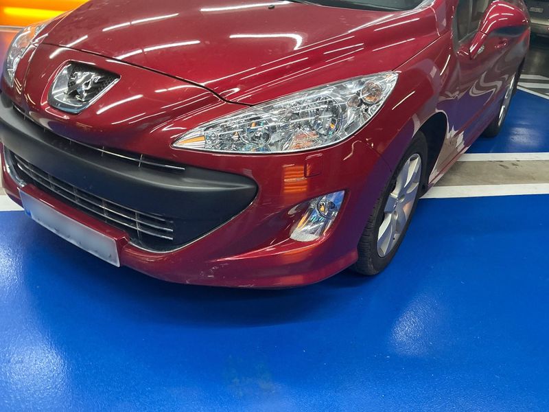 Peugeot 308 1.6 HDi Sportium 2011 – снимка 28