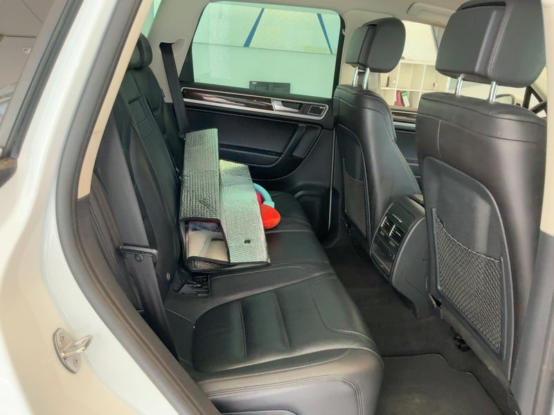 Volkswagen Touareg 3.0 V6 TDI Terrain Tech BlueMotion Tech — zdjęcie 14
