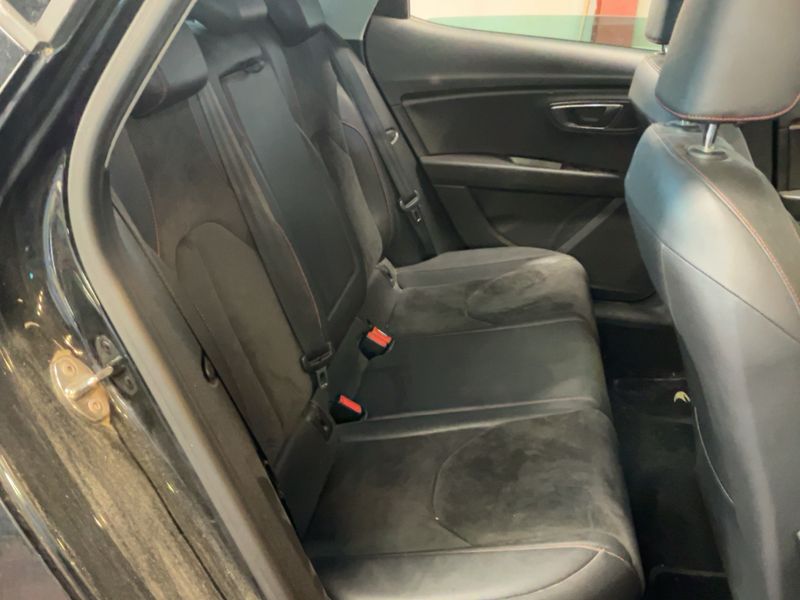 Seat Leon 2.0 TDI FR — zdjęcie 14