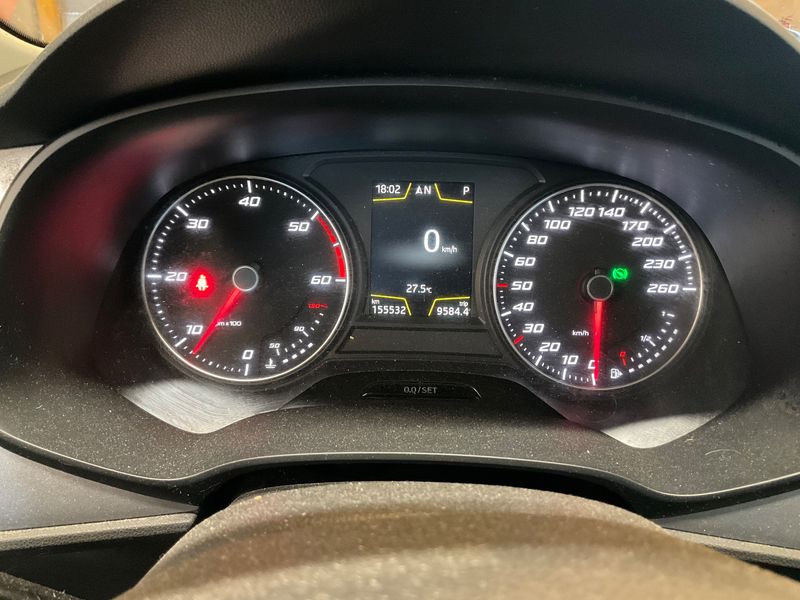 Seat Leon 2.0 TDI FR — zdjęcie 13