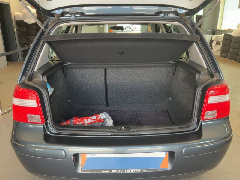Volkswagen Golf IV 1.6 Pacific — zdjęcie 10