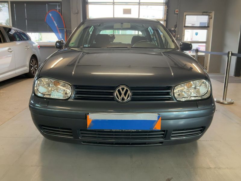 Volkswagen Golf IV 1.6 Pacific — zdjęcie 9