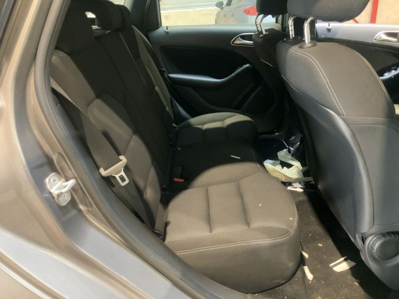 Mercedes-Benz B-Klasse B 180 CDI — zdjęcie 14